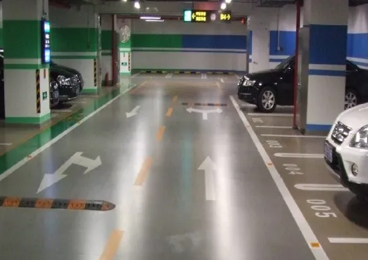 地下車(chē)庫(kù)環(huán)氧地坪