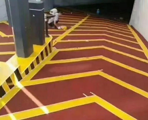 地下室停車場(chǎng)地坪